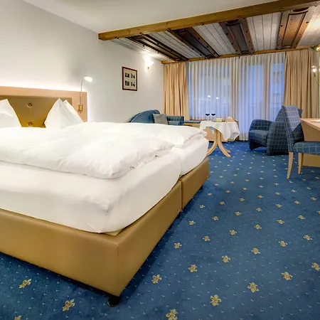 Готель Alpen & Церматт