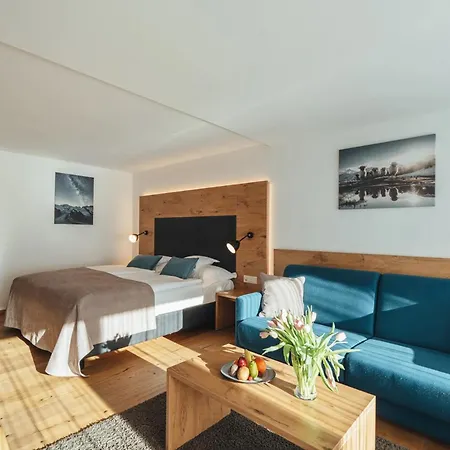 Otel Alpen & 4*