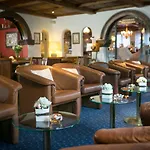Hotel Alpen & 4*