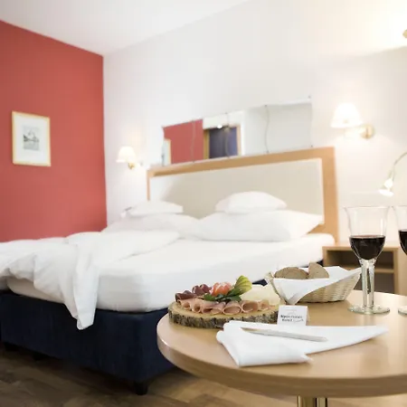 Hotel Alpen & 4*