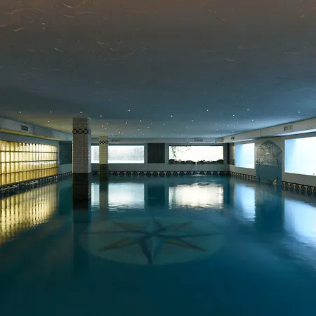 Hotel Alpen &
