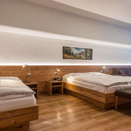 Hotel Alpen & 4*